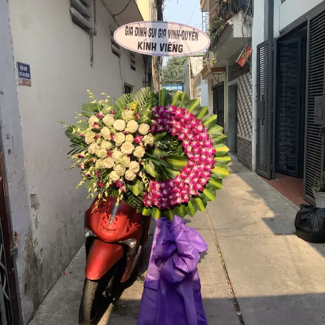 Hình ảnh hoa giao hàng thực tế